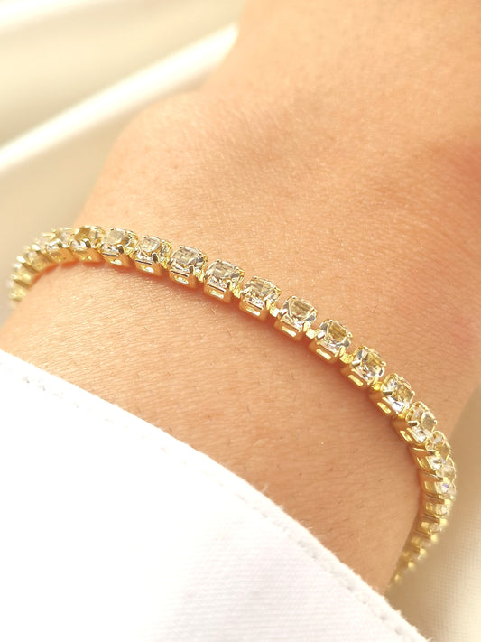 Gold Tennis bracelet    7'inch